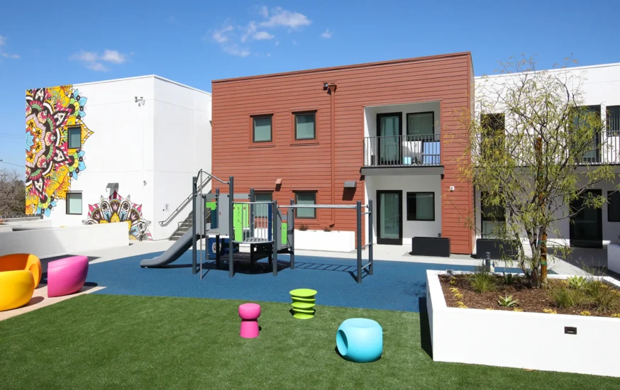 Community Development La Placita Cinco Hero Featured