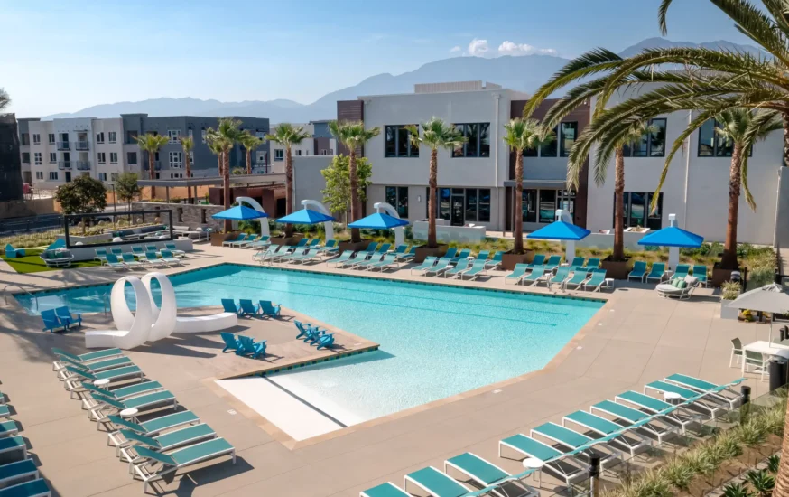 Lewis Management Homecoming At The Resort Hero Featured
