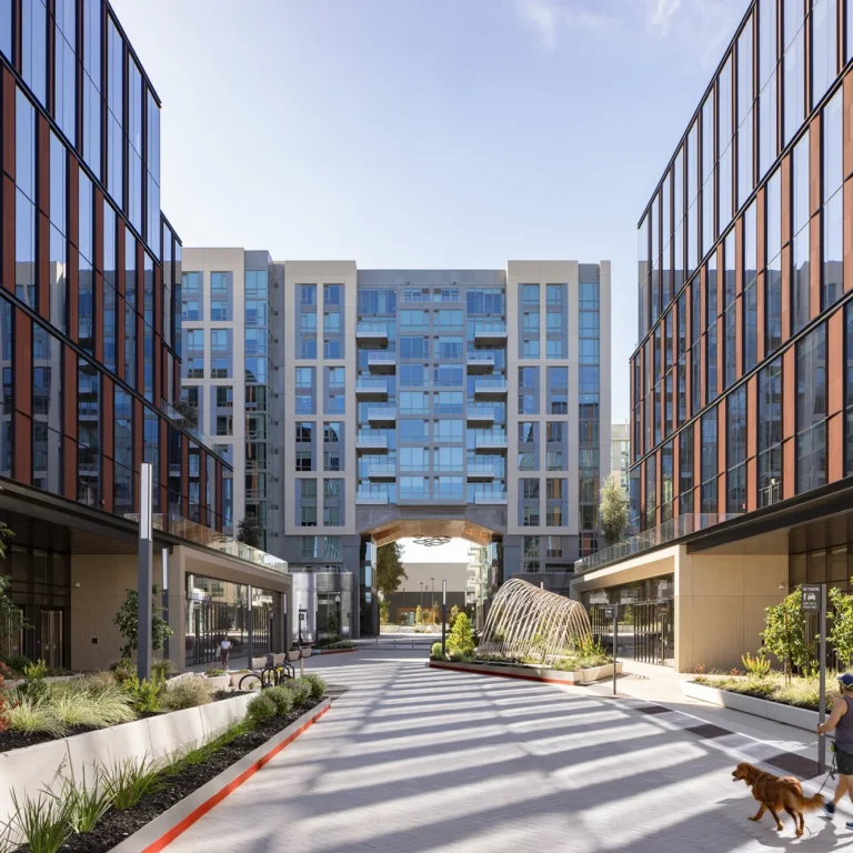 Martin Highrise Driveway