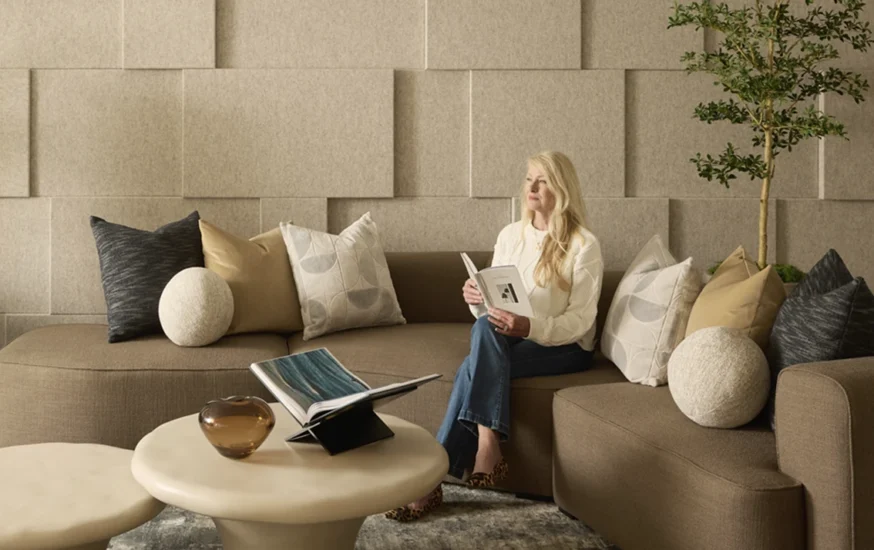 Dolphin Marina Entry